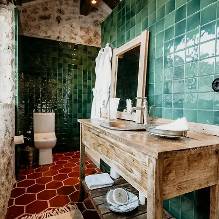 Kassandra Heritage (adults Only)