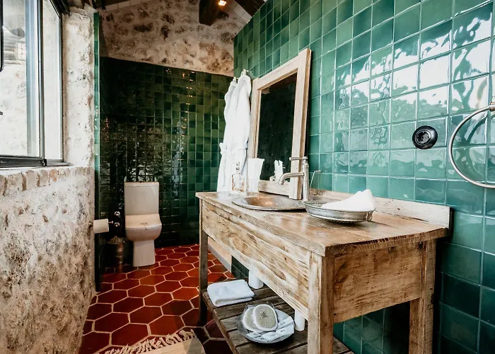 Kassandra Heritage (adults Only)