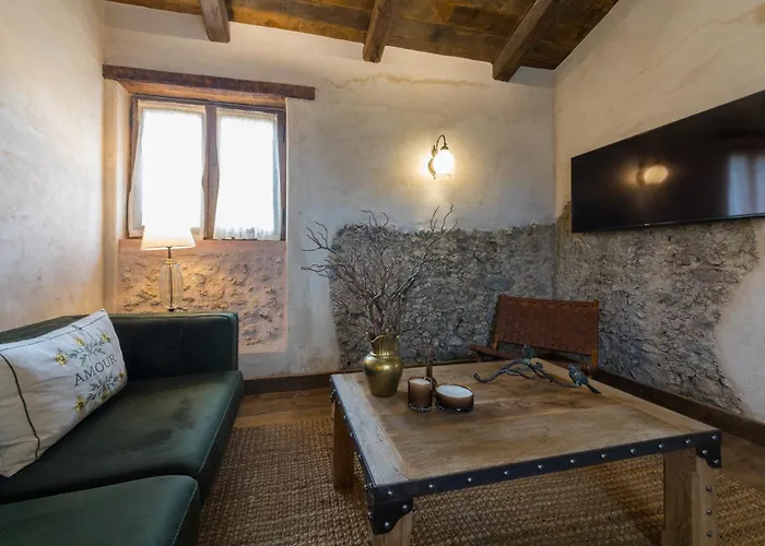 Kassandra Heritage (adults Only) *