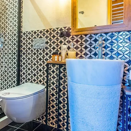 Kassandra Heritage (adults Only) * فتحية