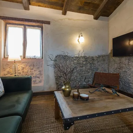 Kassandra Heritage (adults Only) *